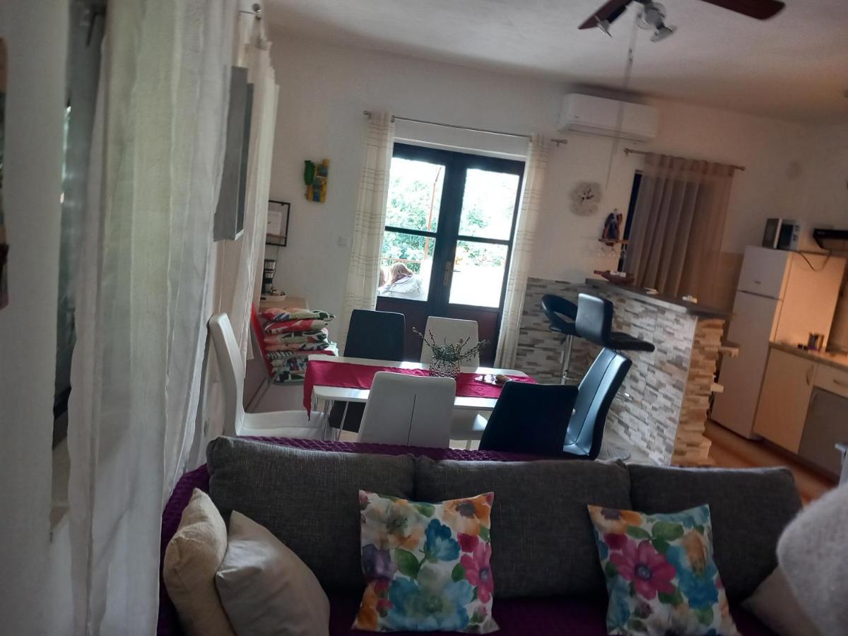 Kuca Za Odmor Skalina - Sea View Villa Splitska Kültér fotó