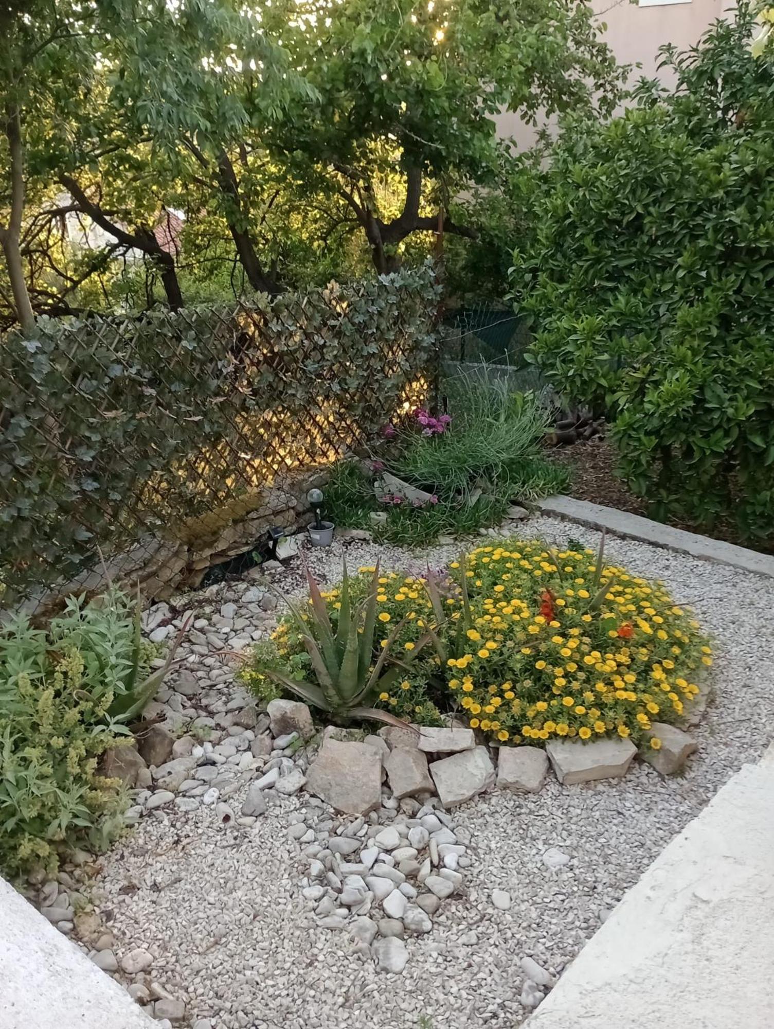 Kuca Za Odmor Skalina - Sea View Villa Splitska Kültér fotó